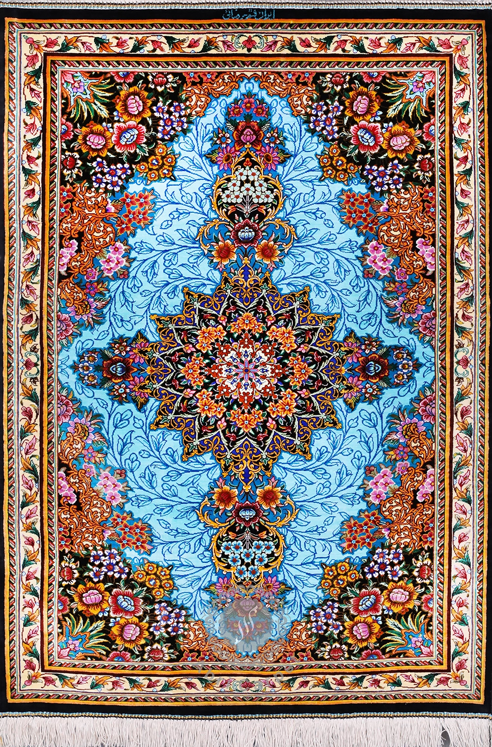 Medallion with corner design Handwoven carpet